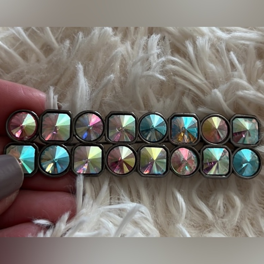 YSL Yves St. Laurent Vintage Borealis Aurora Crystal Japanned Metal Brooch - Picture 5 of 13